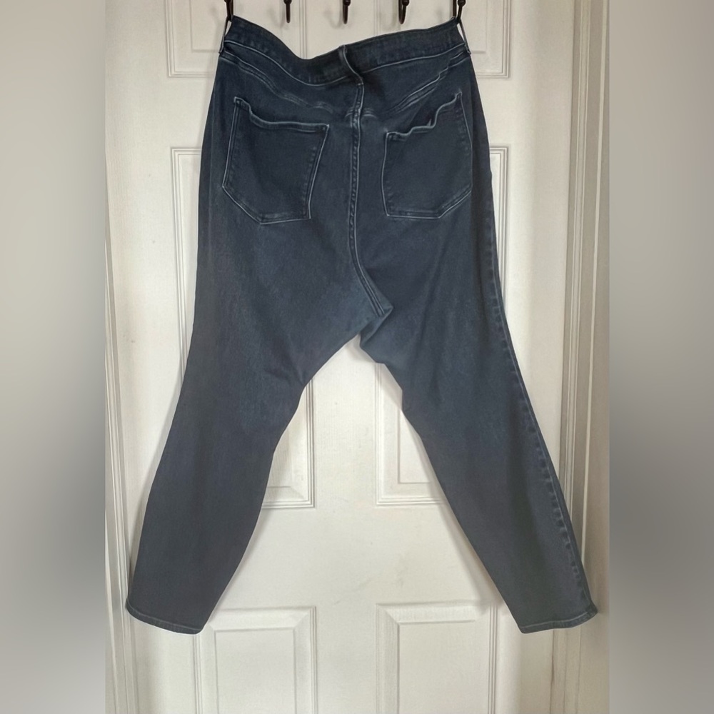 SOLD!!! Old Navy Distressed Rockstar Jeans - Picture 9 of 9